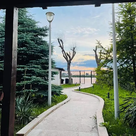 Villa Vila Roma *